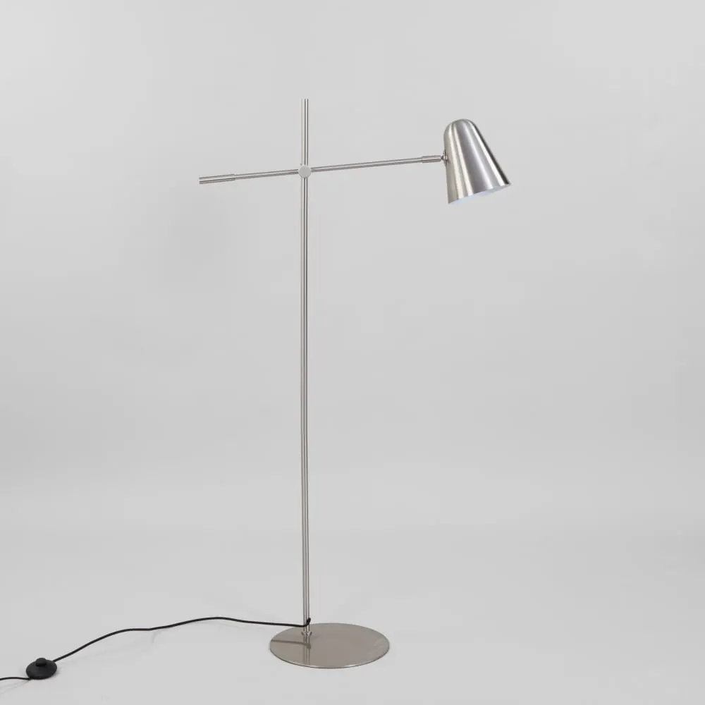 Lampadaire avec bras articulé amovible en acier argenté, H144 cm