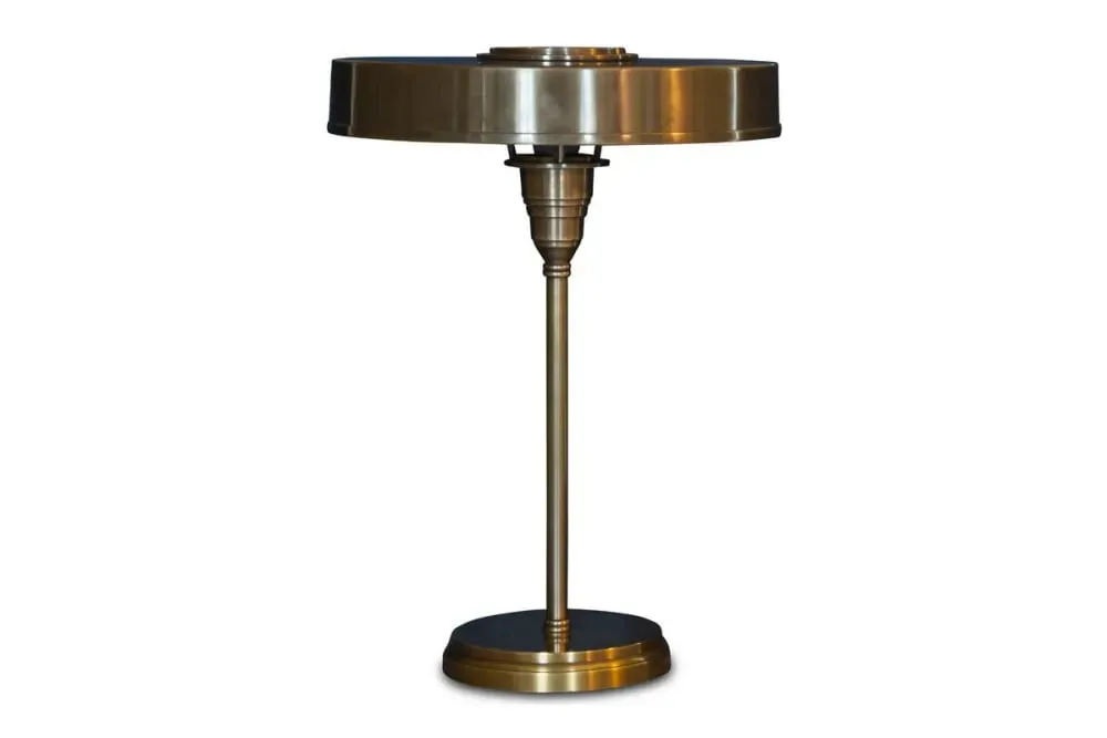 Lampe de table en laiton doré