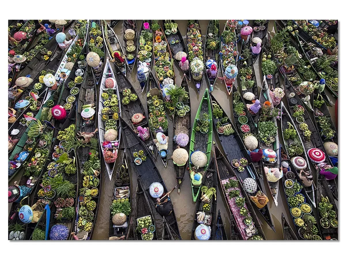 Tableau marché flottant impression sur aluminium 90x60 cm