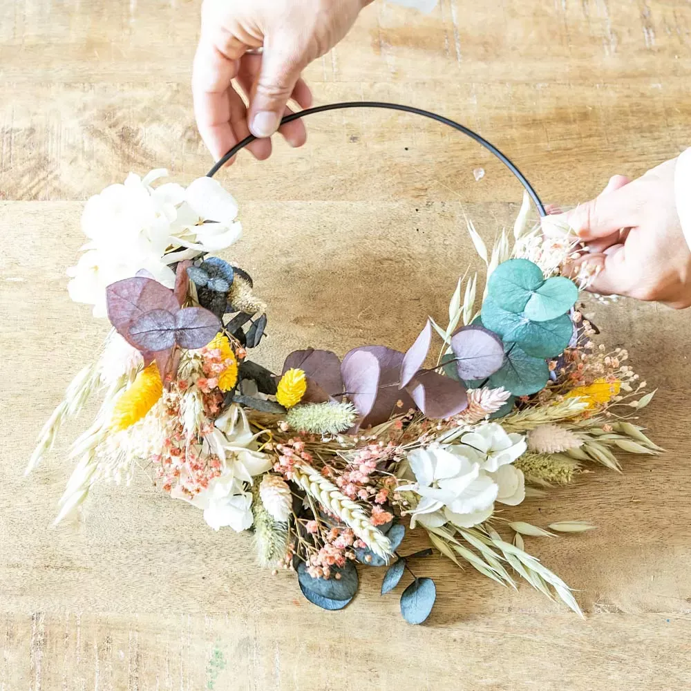 Couronne murale de fleurs séchées Hélène D20cm