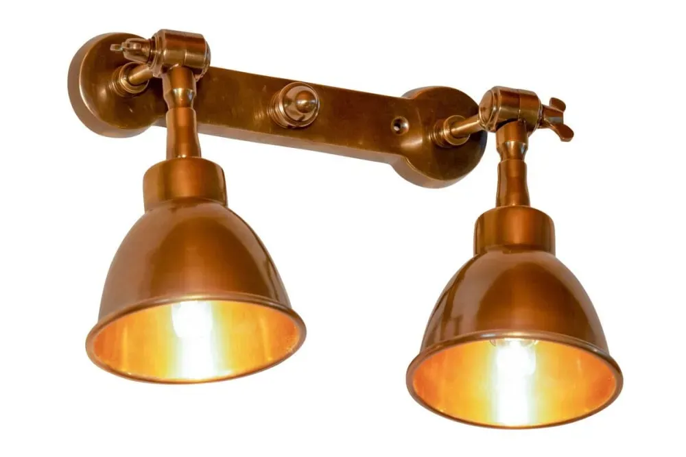 Double applique en métal or