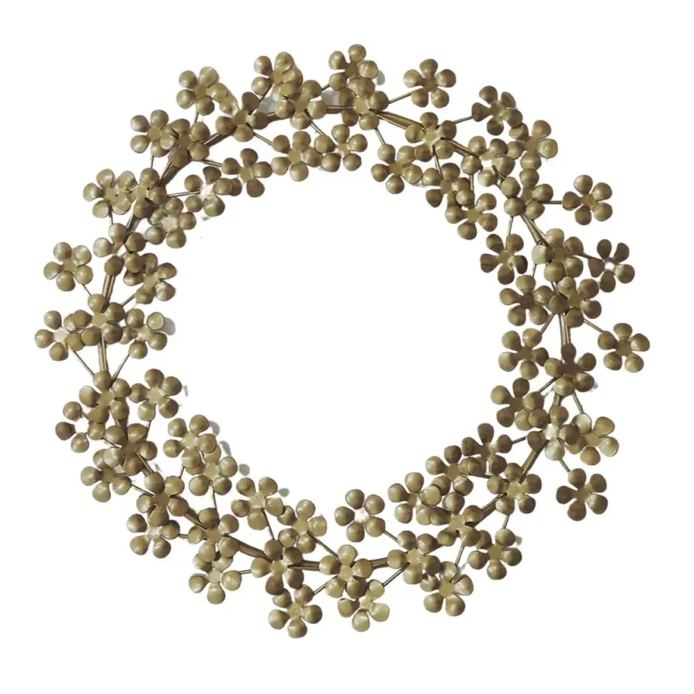 Couronne murale de pétales en métal