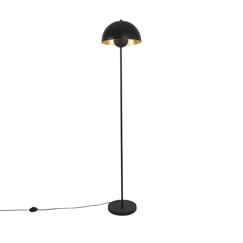 Lampadaire en acier noir