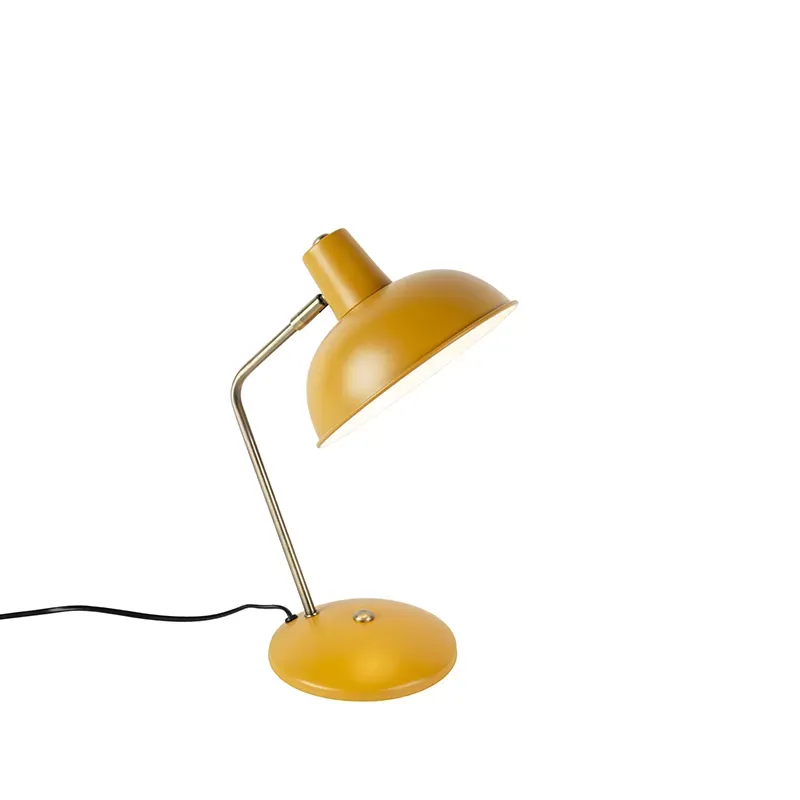 Lampe de table en métal jaune
