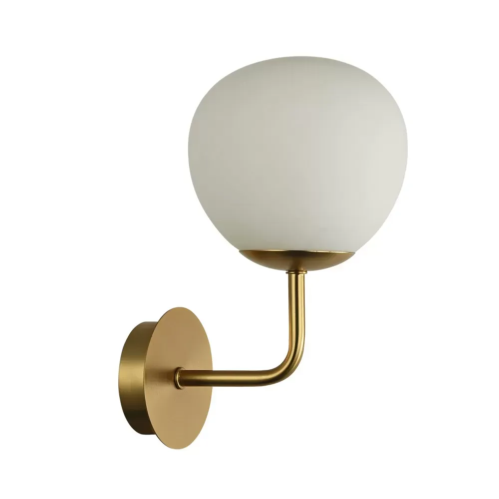 Applique murale avec structure métallique en laiton et sphère en verre