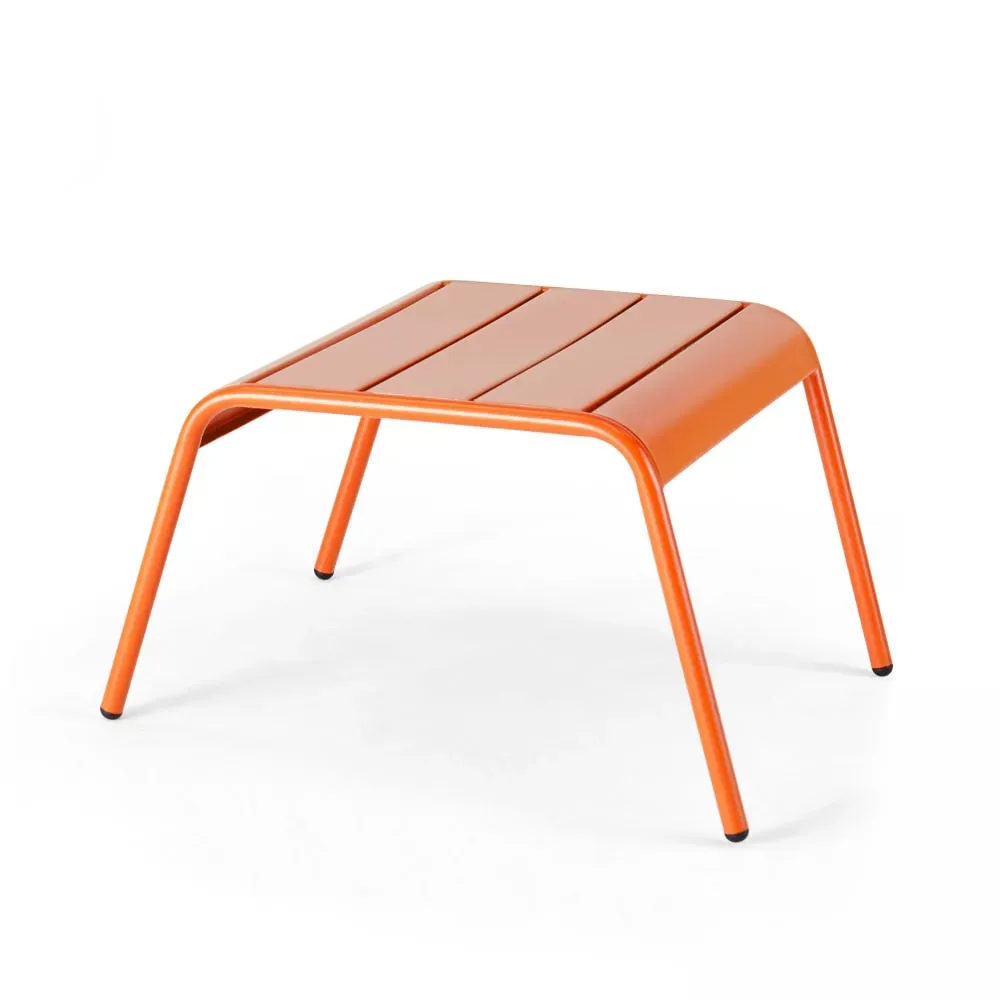 Repose pied en métal orange