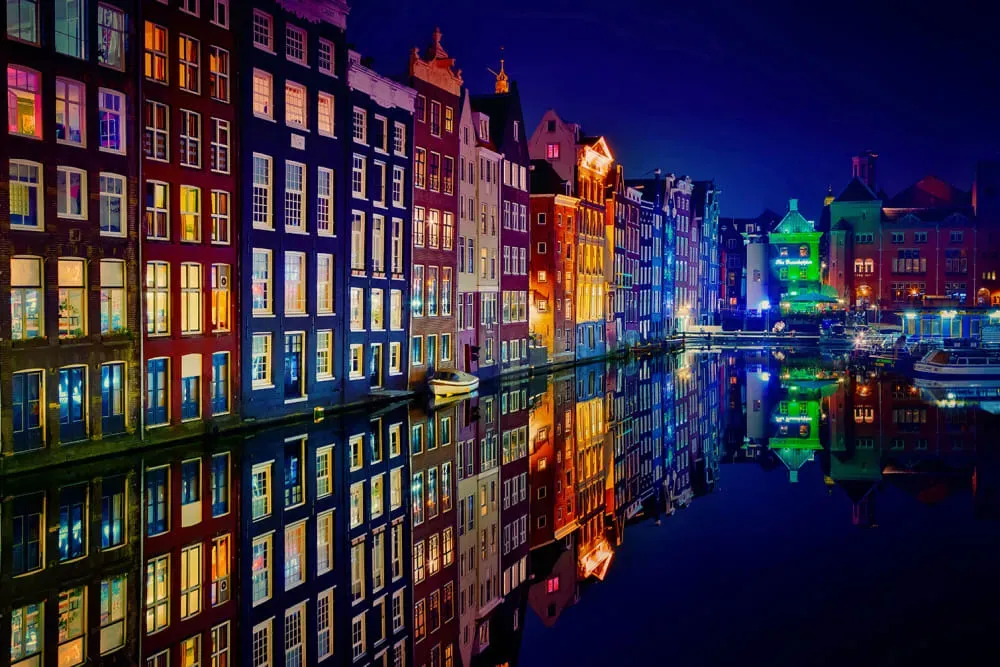 Tableau ville fenêtre d'Amsterdam imprimé sur toile 90x60 cm