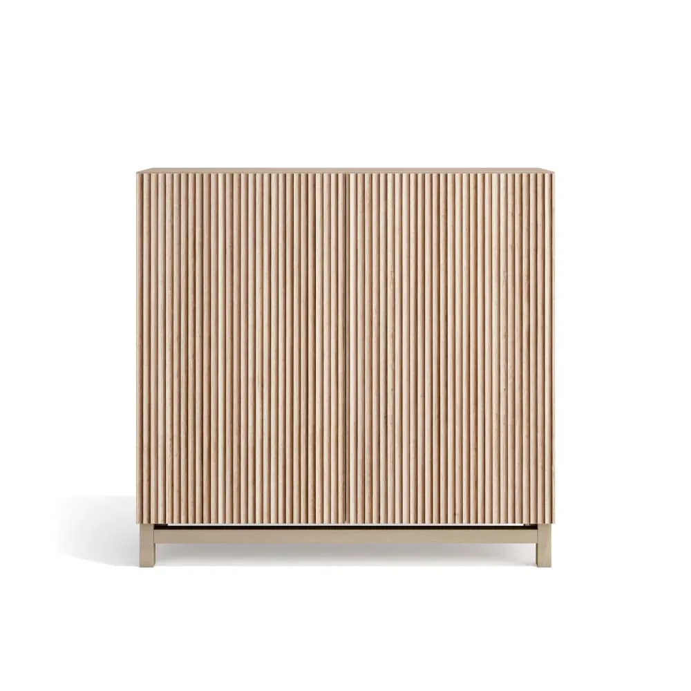 Meuble à chaussures mélamine noyer clair portes lattes clair 90x90x27