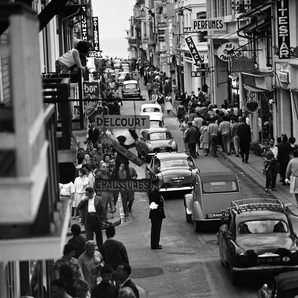 Tableau noir et blanc  le Touquet en 1960 imprimé sur toile 50x50 cm