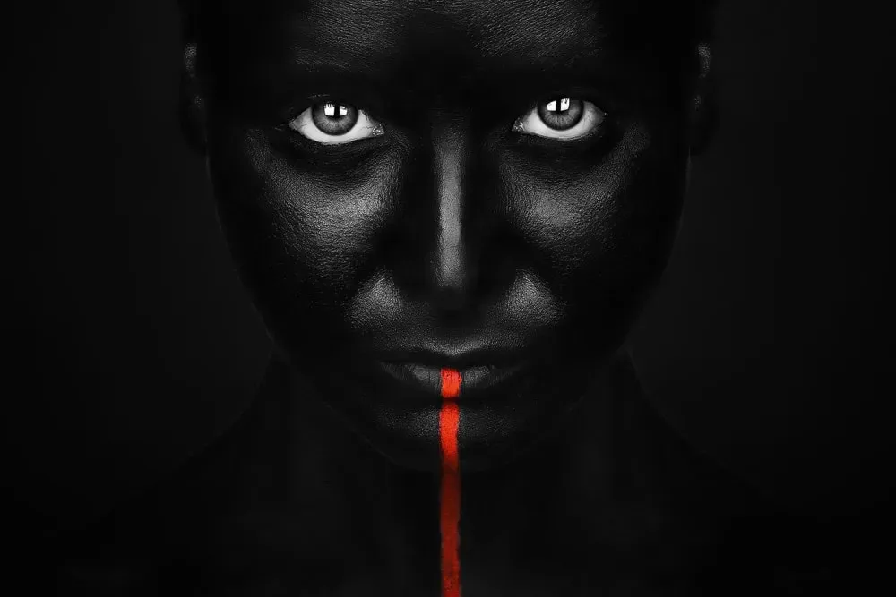 Tableau d'art portrait rouge impression sur aluminium 120x80 cm