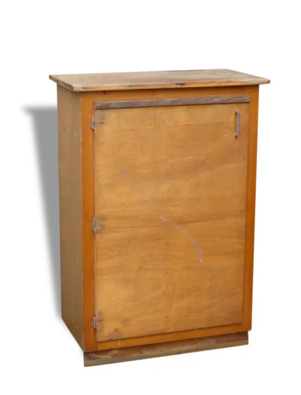 Armoire ancienne de chimiste