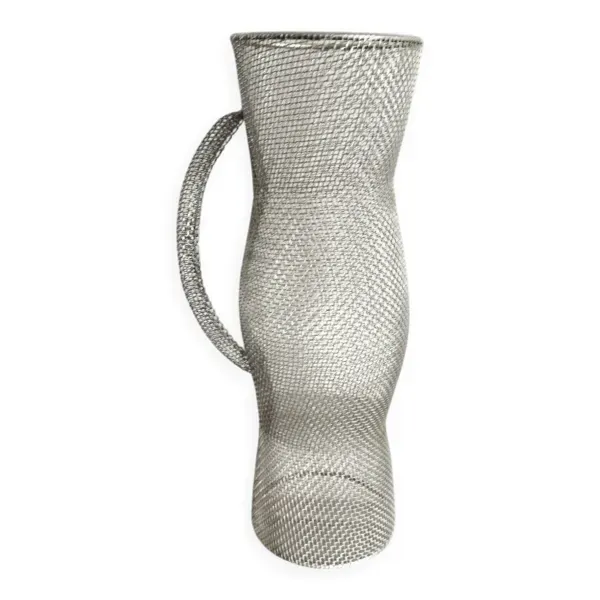 Pichet décoratif en maille métallique vintage
