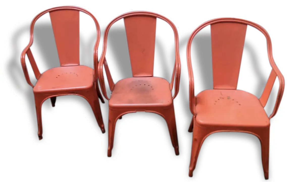 Chaise industrielle rouge