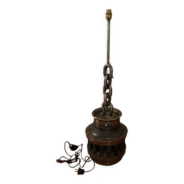 Lampadaire industriel