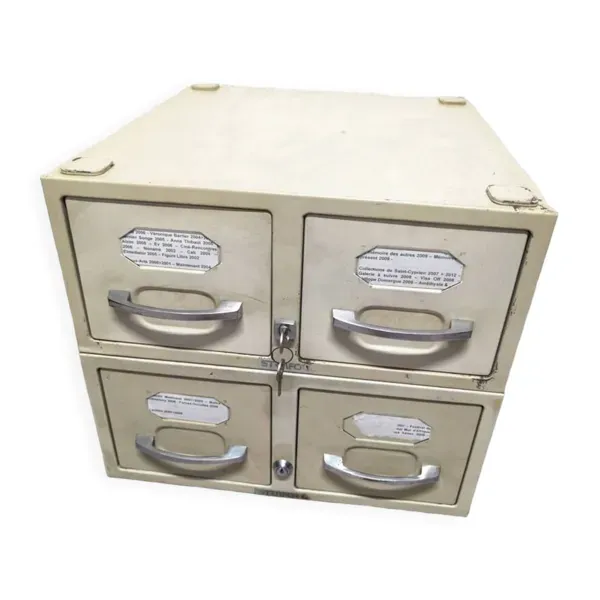 Casiers métalliques à fiches Strafor