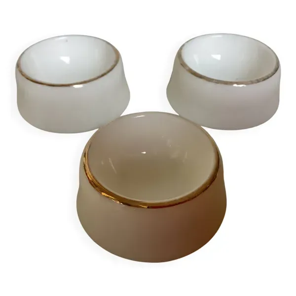 Trio de coquetiers en opaline