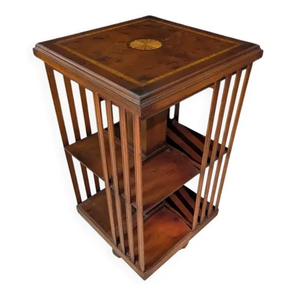 Bibliothèque tournante anglaise en acajou et marqueterie