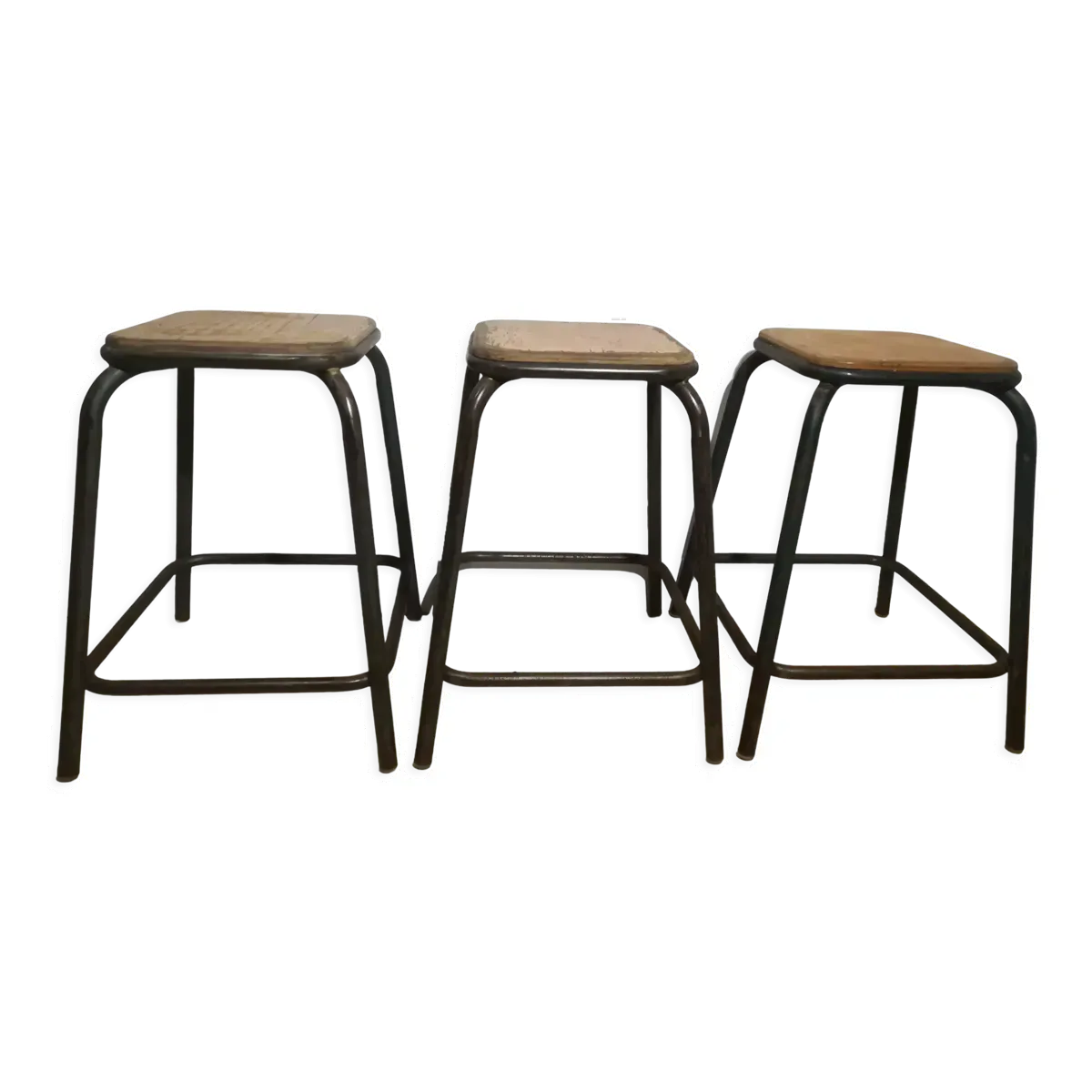 3 tabourets industriels