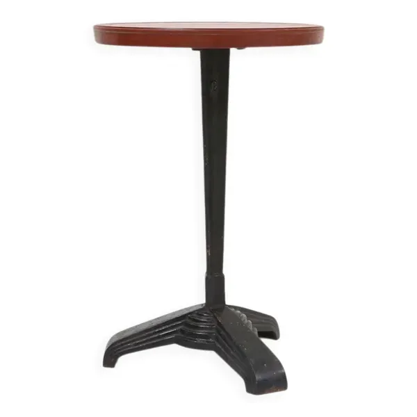 Table bistro en fonte avec plateau en bakélite de Louis Vuitton, France, années 1930