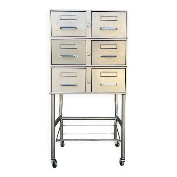 Meuble industriel à tiroirs