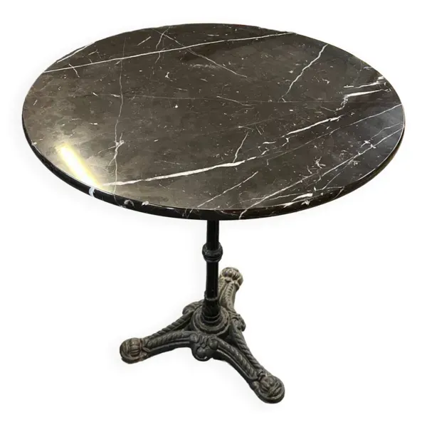 Table en marbre noir