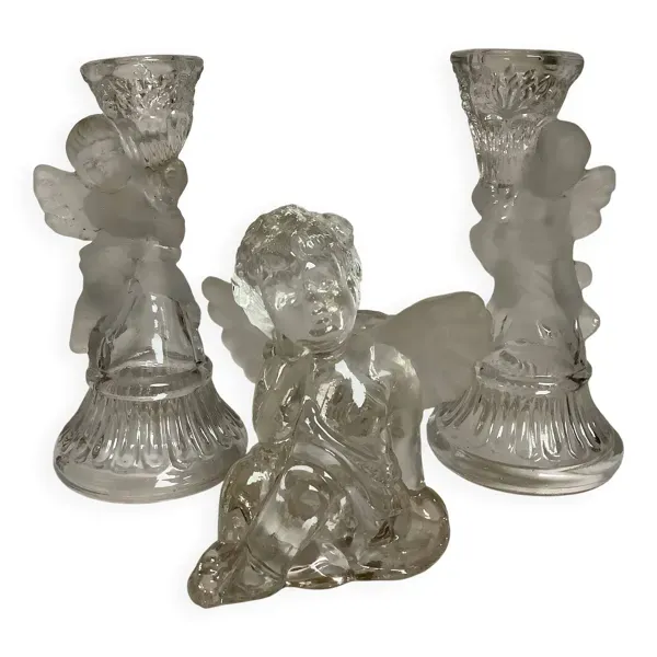 Trio de bougeoirs anges verre moulé dépoli