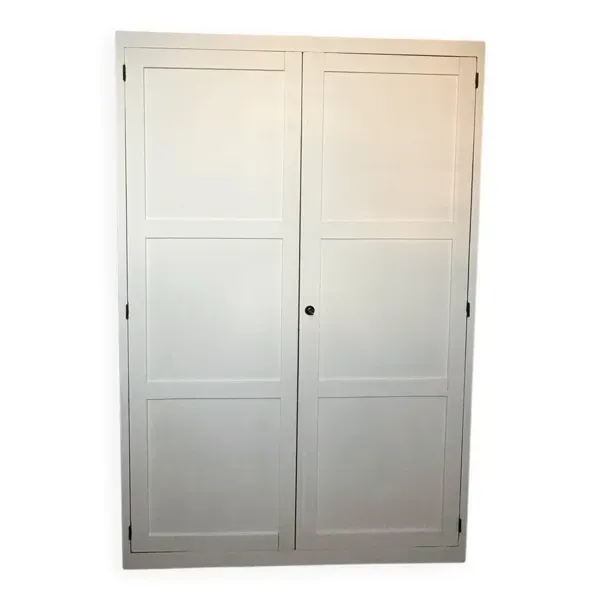 Armoire maître d’école