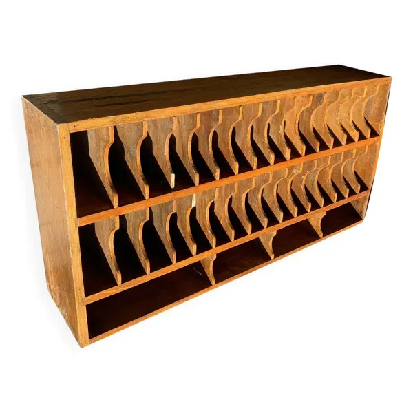 Casier de tri postal ancien en bois