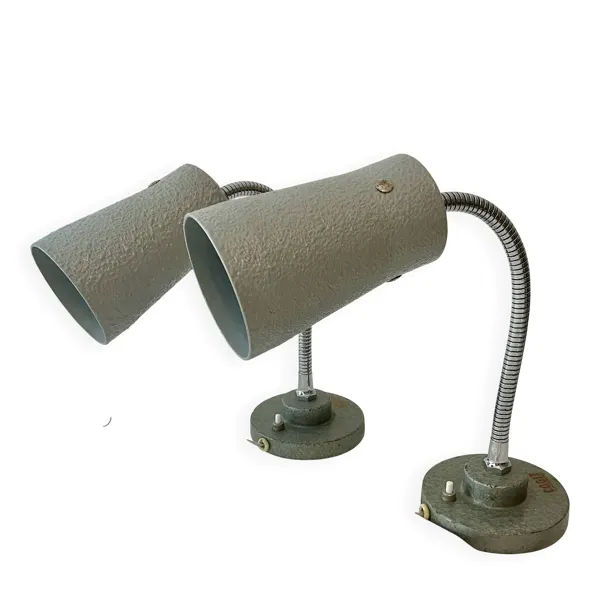 Paire de lampes d'atelier cogit