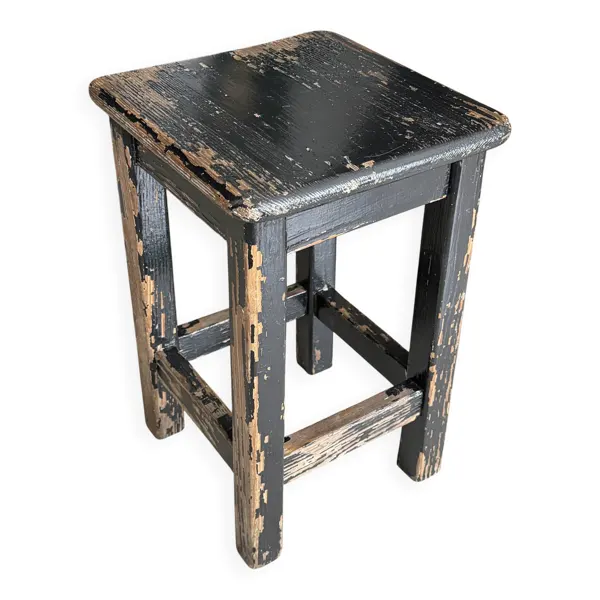 Tabouret en bois massif à patine noire usée