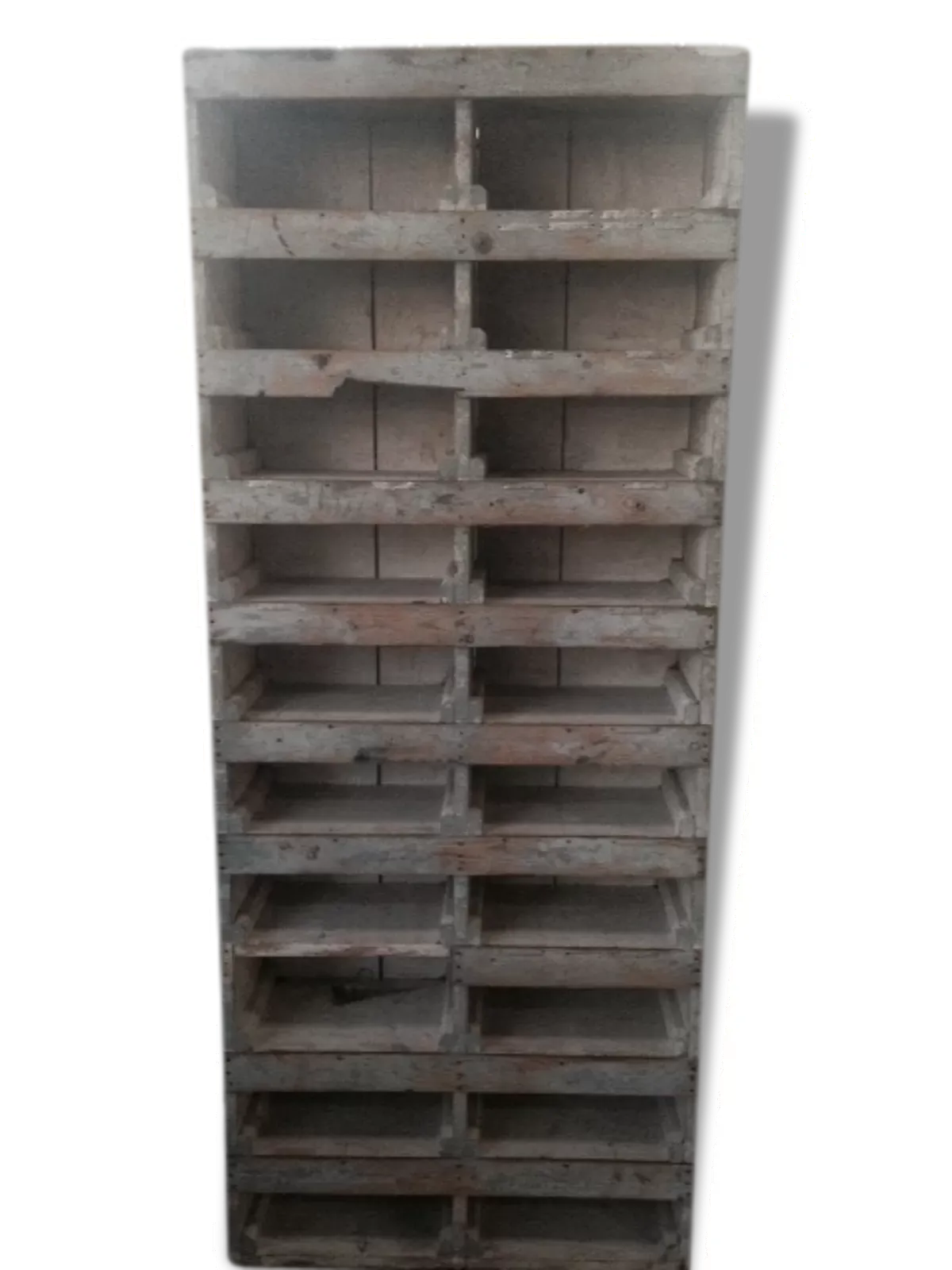 Etagère en bois peint