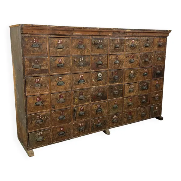 Grand meuble ancien à tiroirs – Cabinet industriel à 48 tiroirs