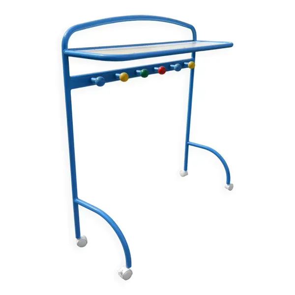 Etagère et patères d'école sur roulettes