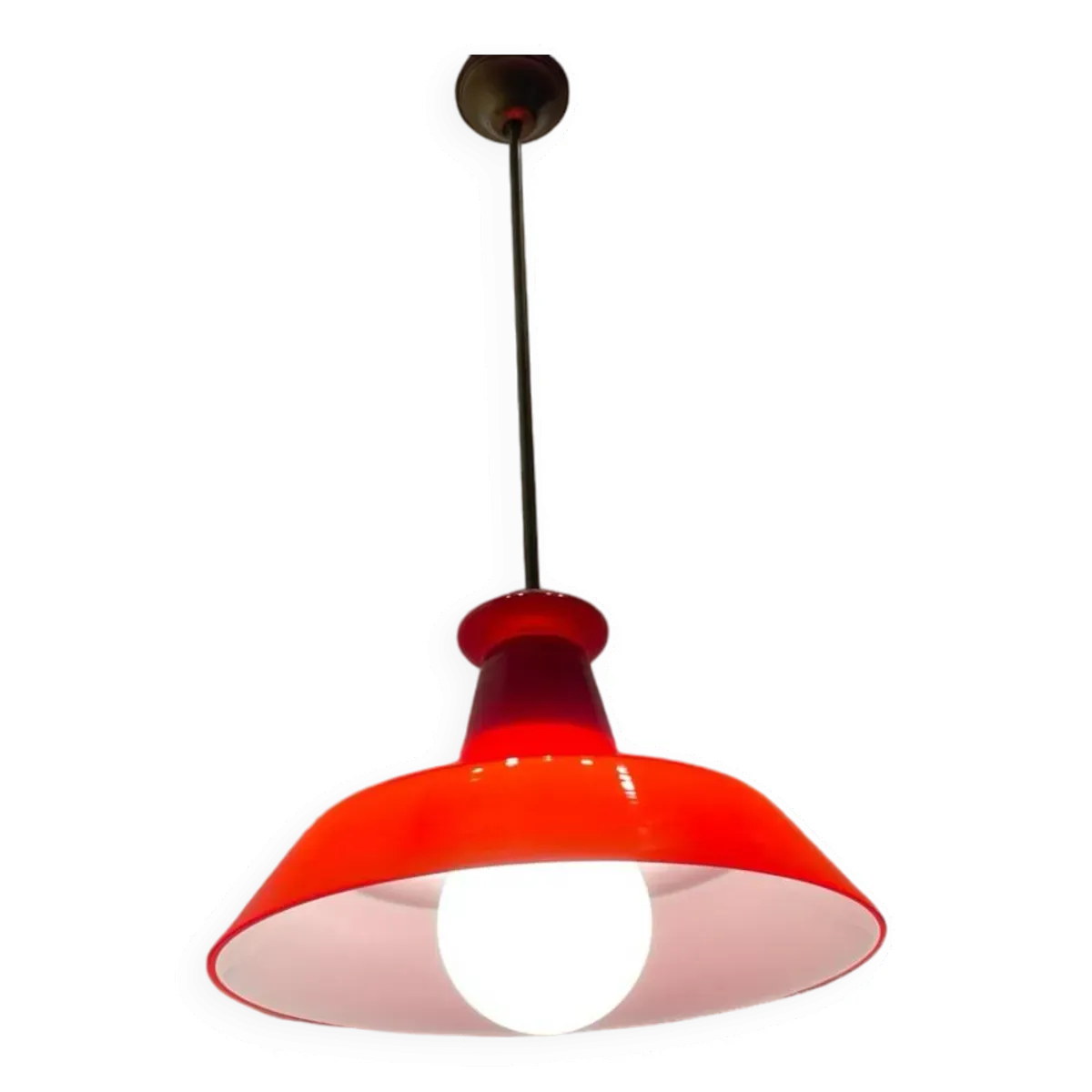 Suspension industrielle vintage en verre rouge des années 1950