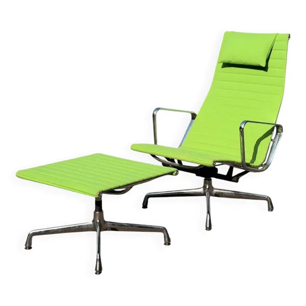 Ensemble Fauteuil EA 124 & Ottoman EA 125 Eames pour Vitra - Tissu Vert