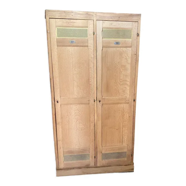 Vestiaire chêne massif 2 portes