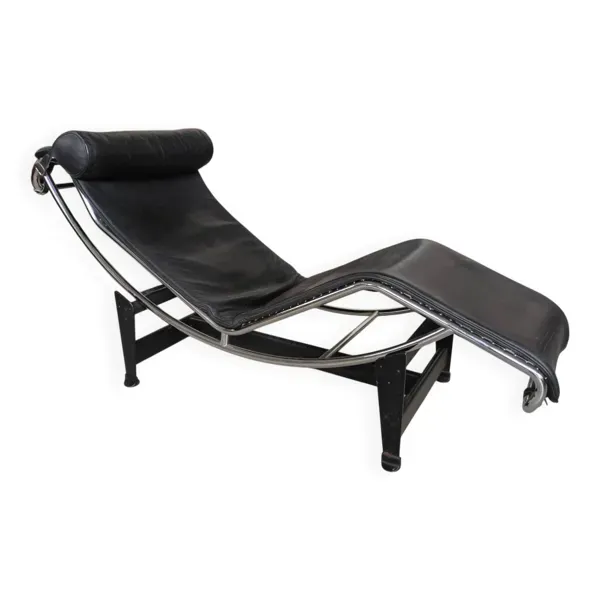Chaise longue LC4 signée – Le Corbusier / Cassina – cuir noir