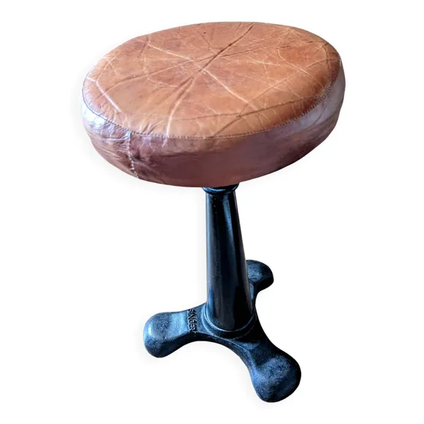 Tabouret en fonte Singer