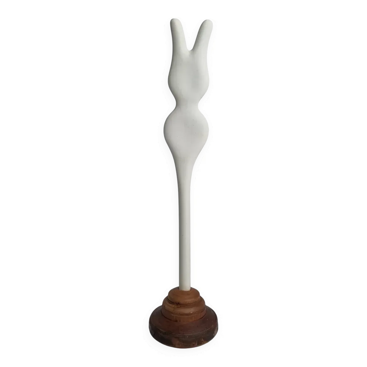 Sculpture d’inspiration biomorphique, sur socle en bois industriel, 35 cm