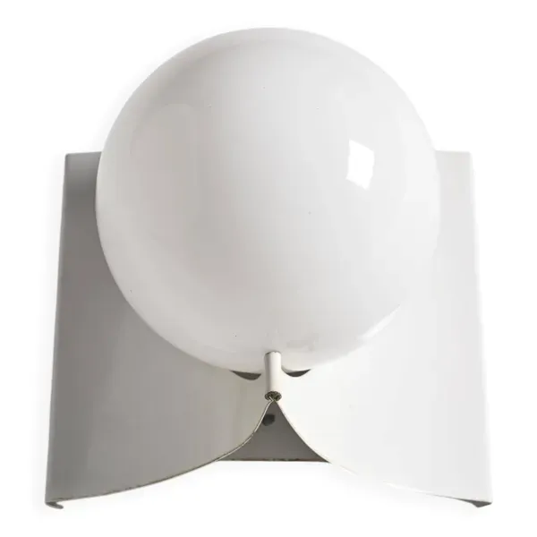 Applique en verre opalin, circa 1970