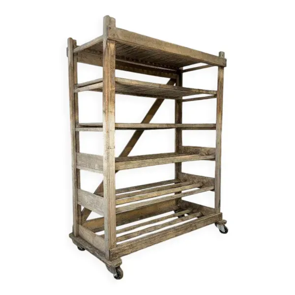 Étagère industrielle vintage en bois sur roulettes