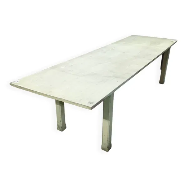 Table d'atelier peinte en blanc