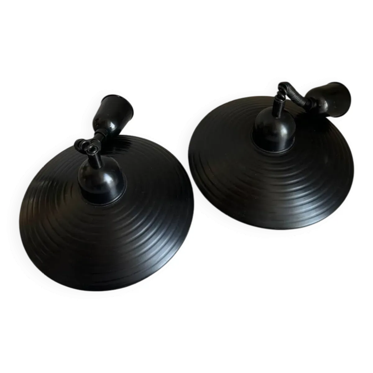 Paire de suspensions en métal noir fabriquée en Belgique