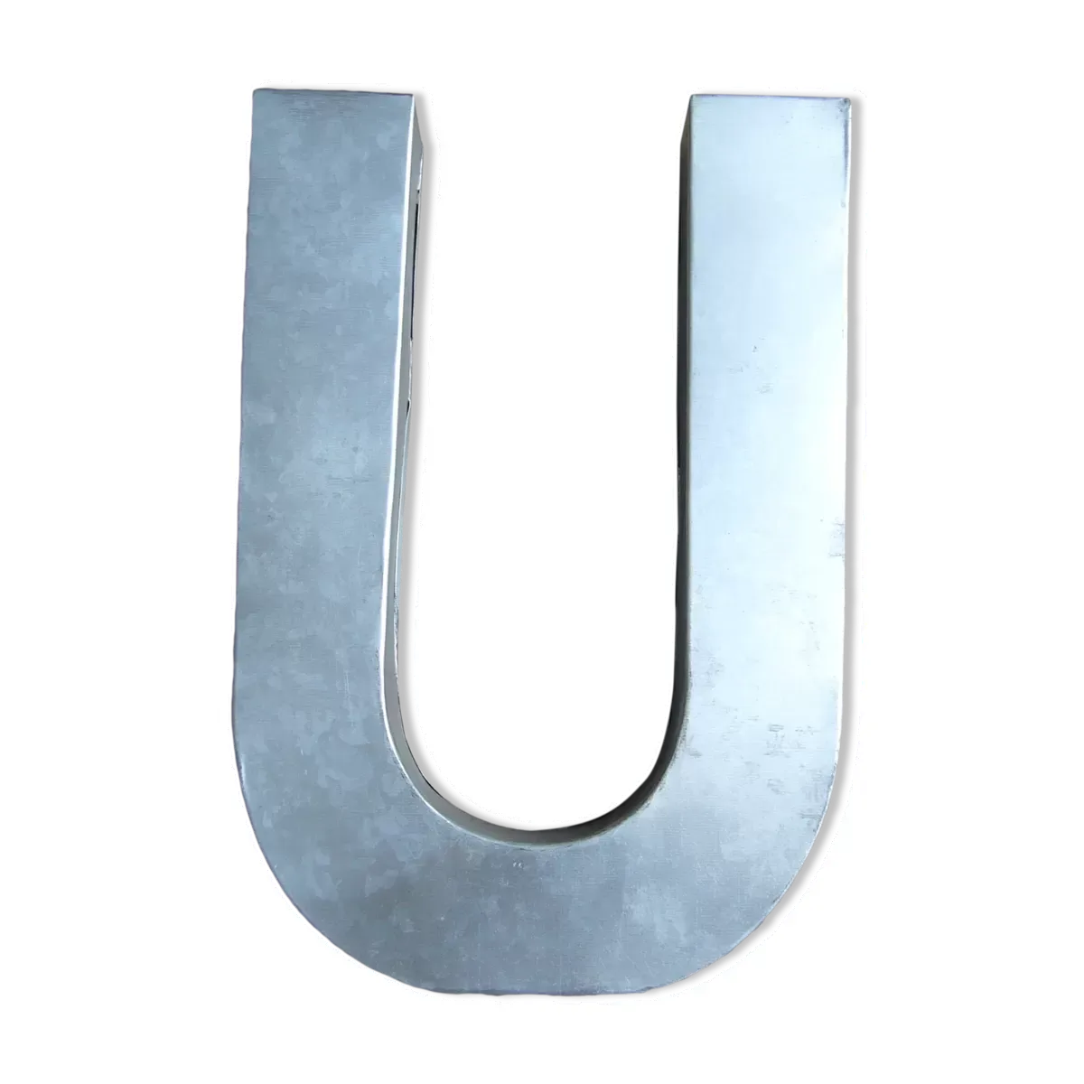 Lettre U industrielle métal blanc