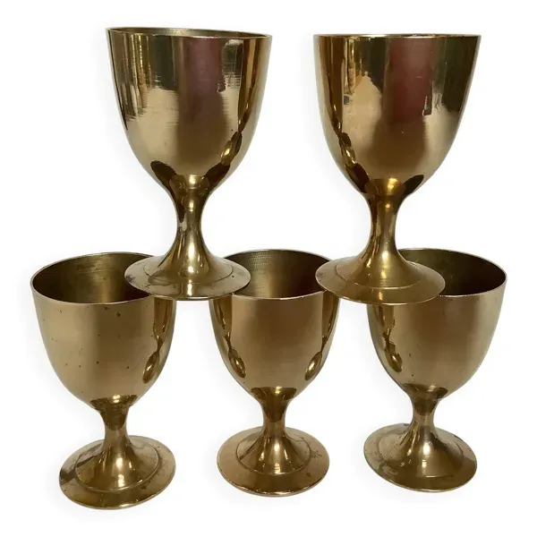 Cinq coquetiers en laiton