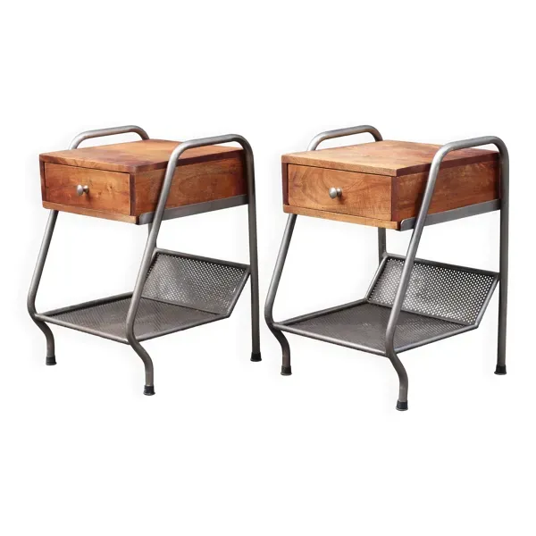 Paire de tables de chevet de style années 50 industriel