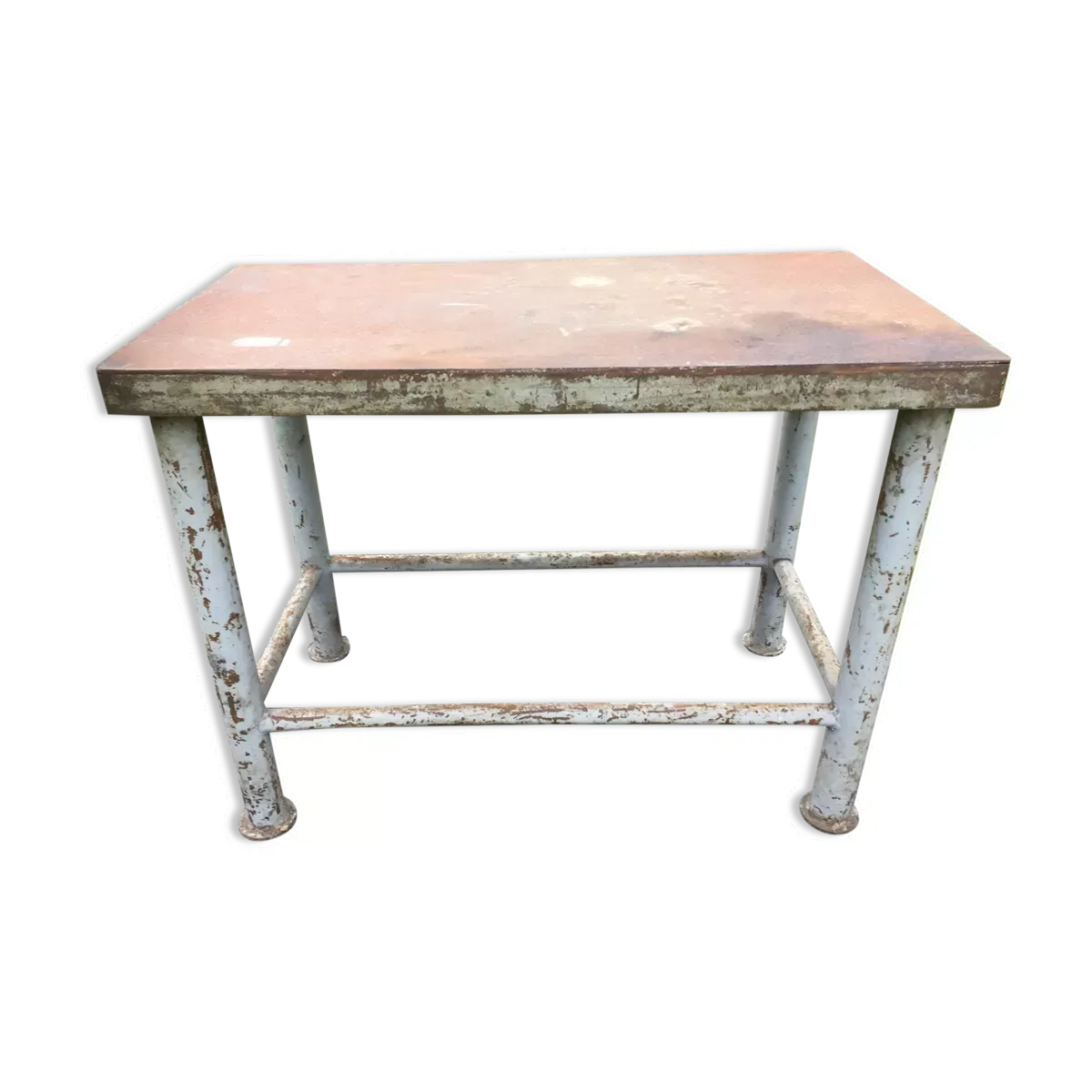Table vintage en métal provenant d’un atelier industriel à relooker
