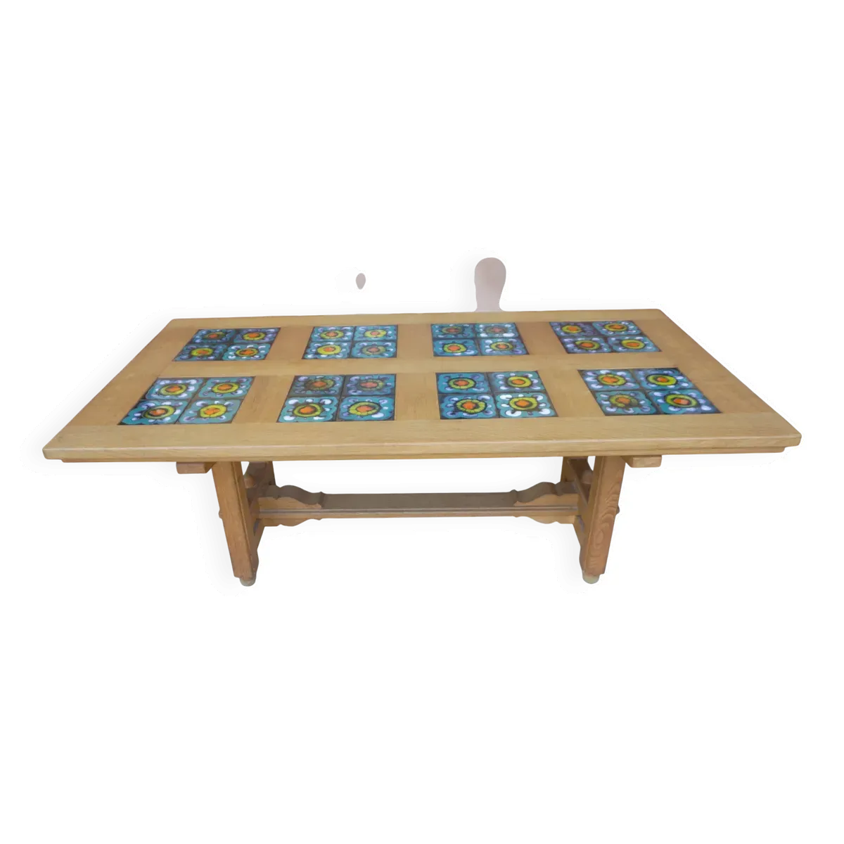 Table de salle à manger par Guillerme et Chambron Édition ''Votre Maison