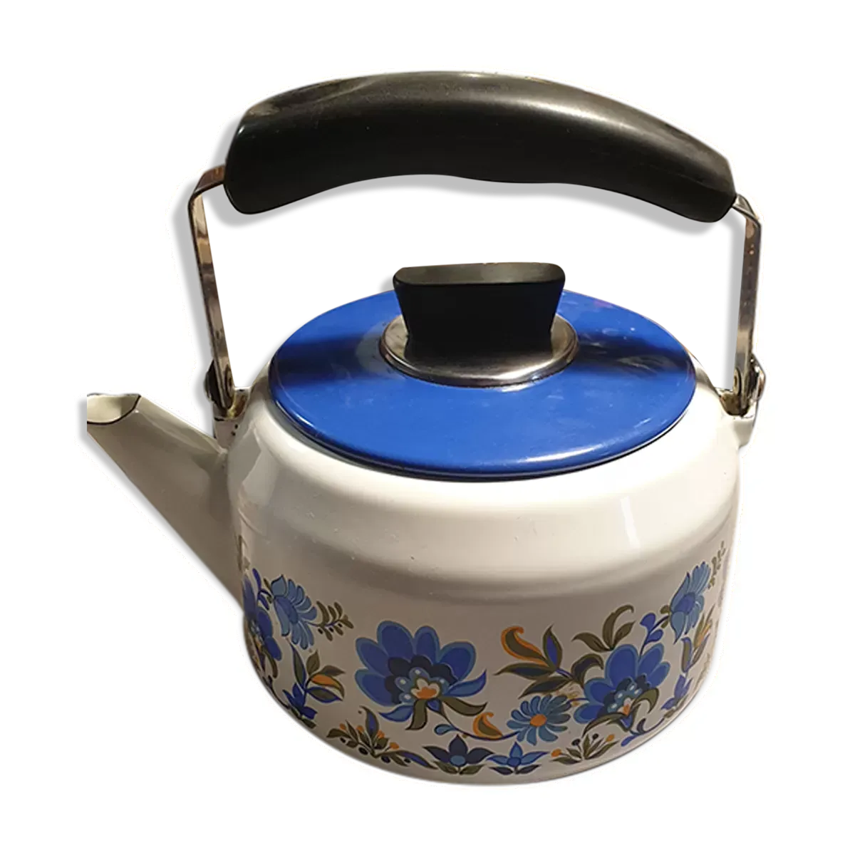 Bouilloire vintage en tôle émaillée bleu