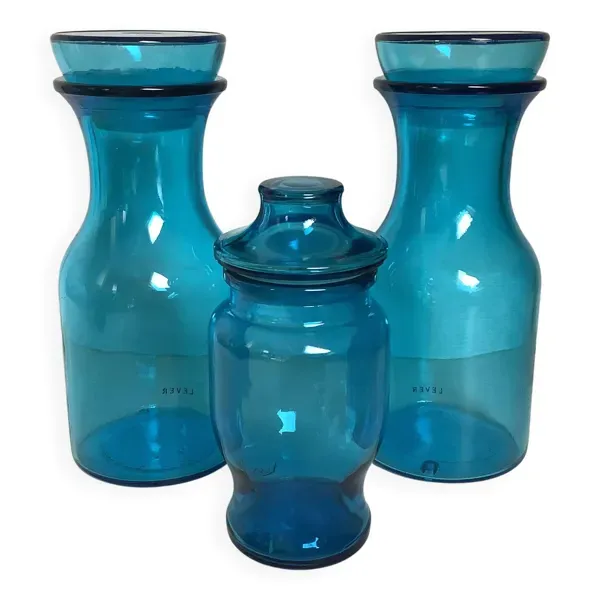 3 bonbonnières en verre bleu, années 70